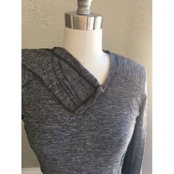 EUC LULULEMON Star Runner Rulu LS Top Size 6 Pleated Shoulder Black Heathered - Picture 4 of 6